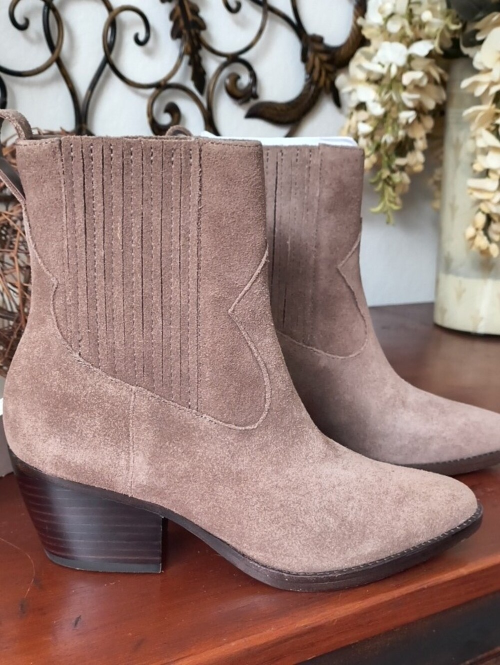 Lauren Ralph Lauren Suede Brown Ankle Booties - Picture 3 of 5